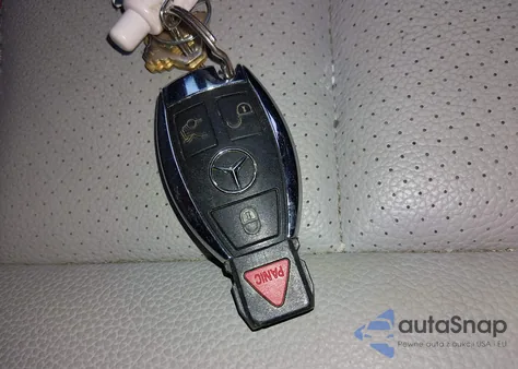 2013 Mercedes-Benz Glk 350 4Matic из США, поврежденный, VIN WDCGG8JB7DG048305